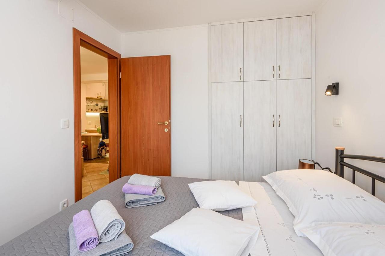 Apartment Jadranka With Sea View In Rogotin Экстерьер фото