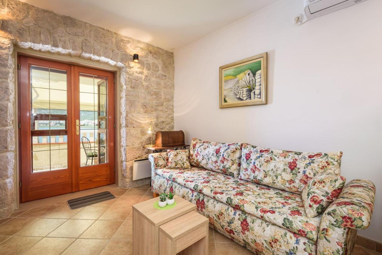Apartment Jadranka With Sea View In Rogotin Экстерьер фото